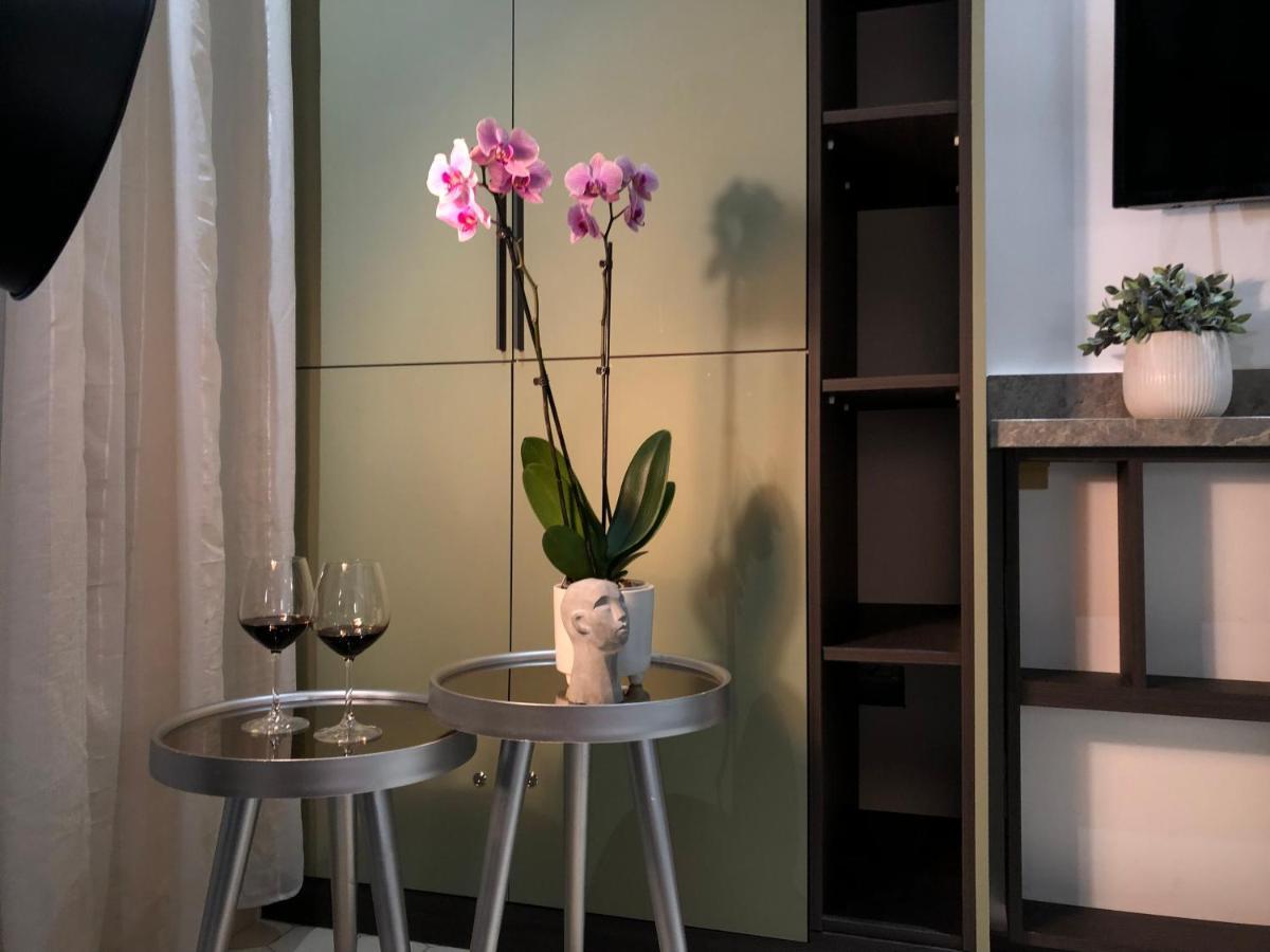 Urban Stay Tirana Deluxe 외부 사진